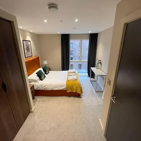 Luxury Centre * York