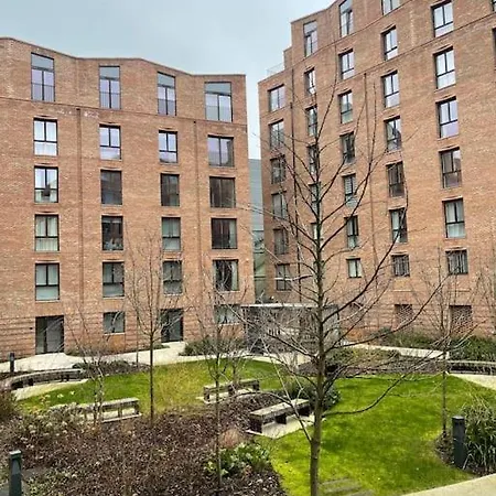 Luxury Centre * York